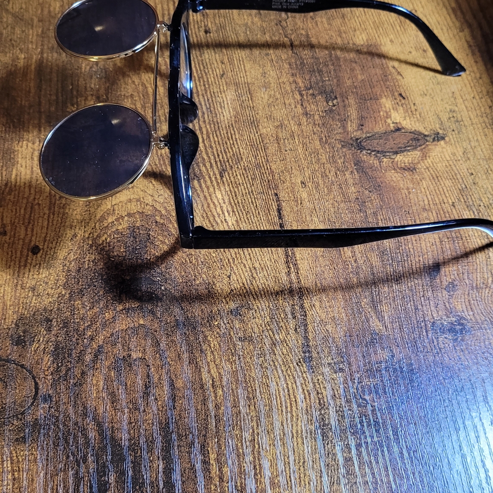 Steampunk Sunglass Goggles with Gold Trim for Men & Women - Picture 7 of 11